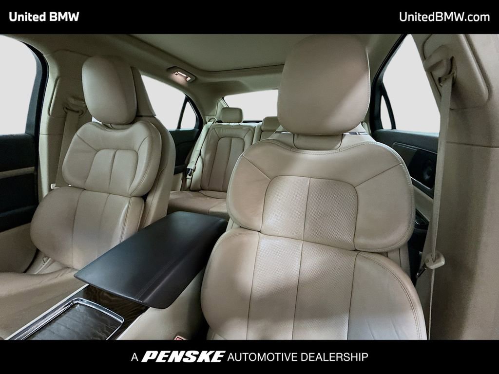 Used 2019 Lincoln Continental Reserve image 5