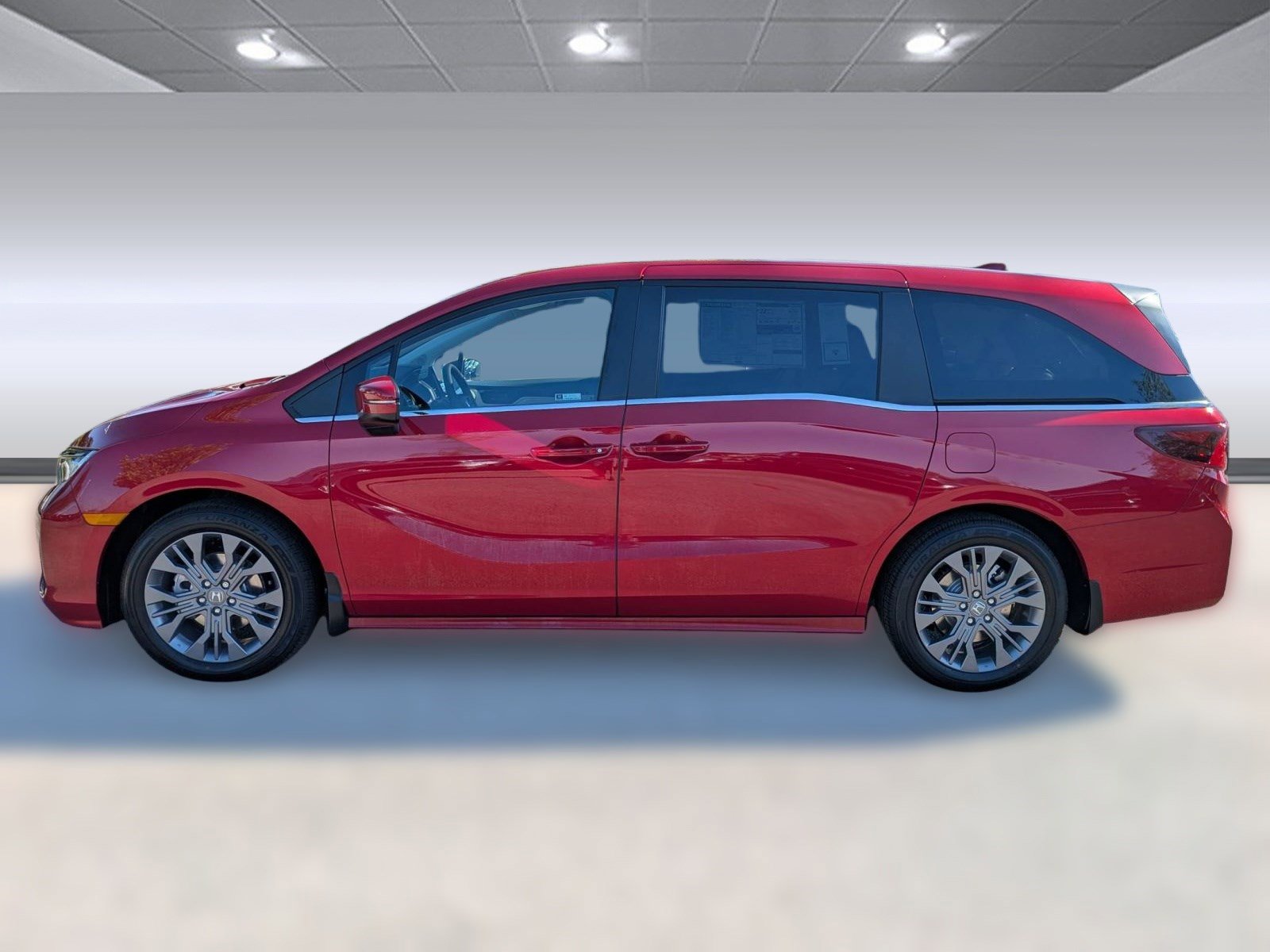 New 2026 Honda Odyssey Touring image 2