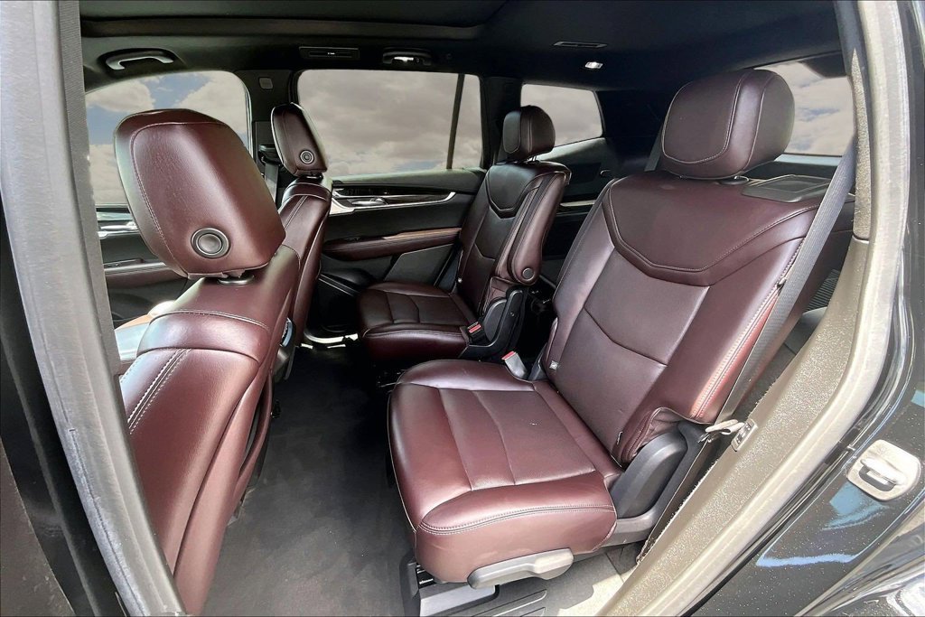 Used 2021 Cadillac XT6 Premium Luxury AWD/4WD image 21