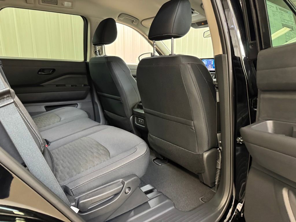 New 2026 Nissan Pathfinder SV image 24