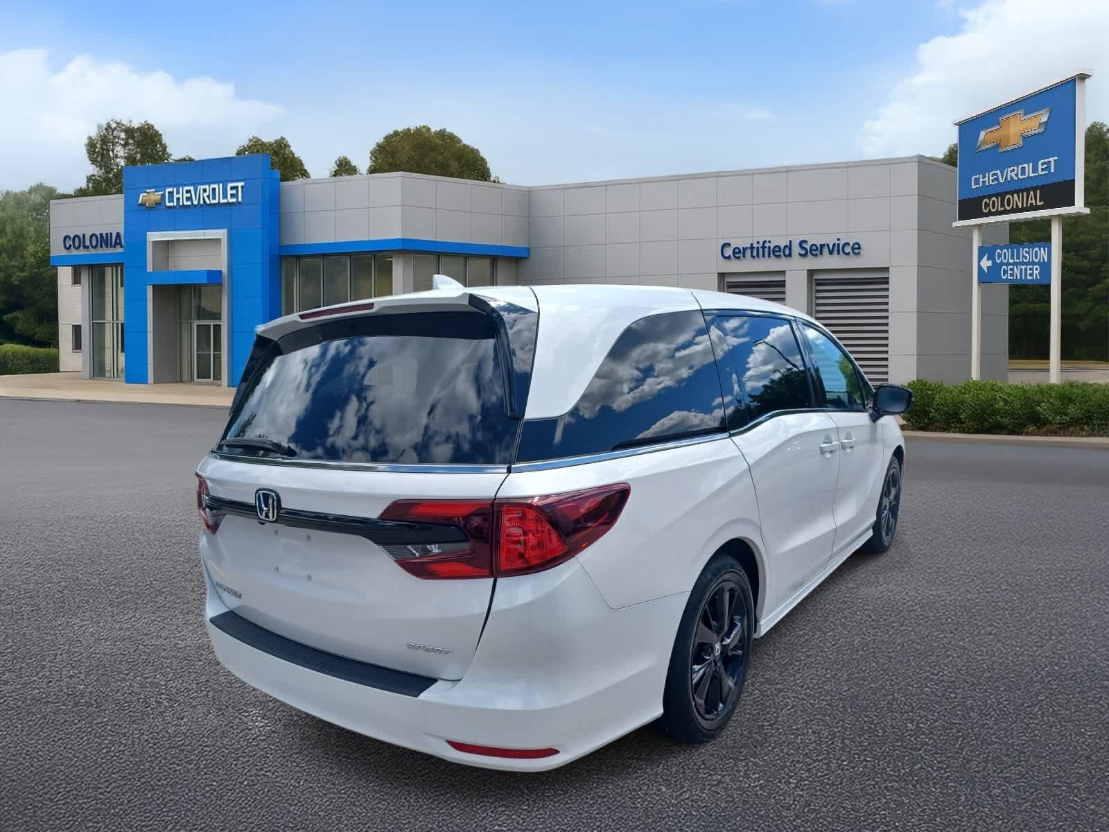 Used 2023 Honda Odyssey Sport image 4