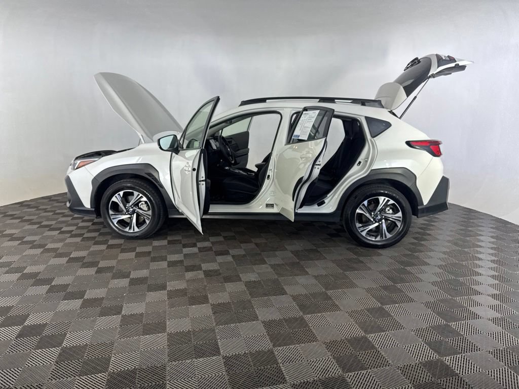 Used 2025 Subaru Crosstrek 2.5i Premium AWD/4WD image 10