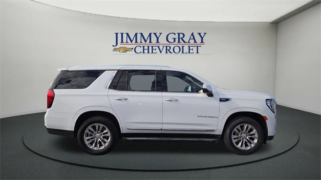 Used 2022 GMC Yukon SLT w/ SLT Luxury Package image 2