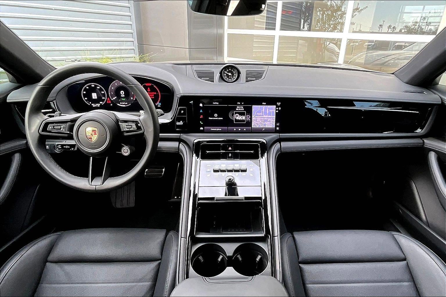 Used 2025 Porsche Panamera 4 image 15