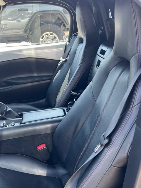 Used 2016 MAZDA MX-5 Miata Grand Touring RWD image 16