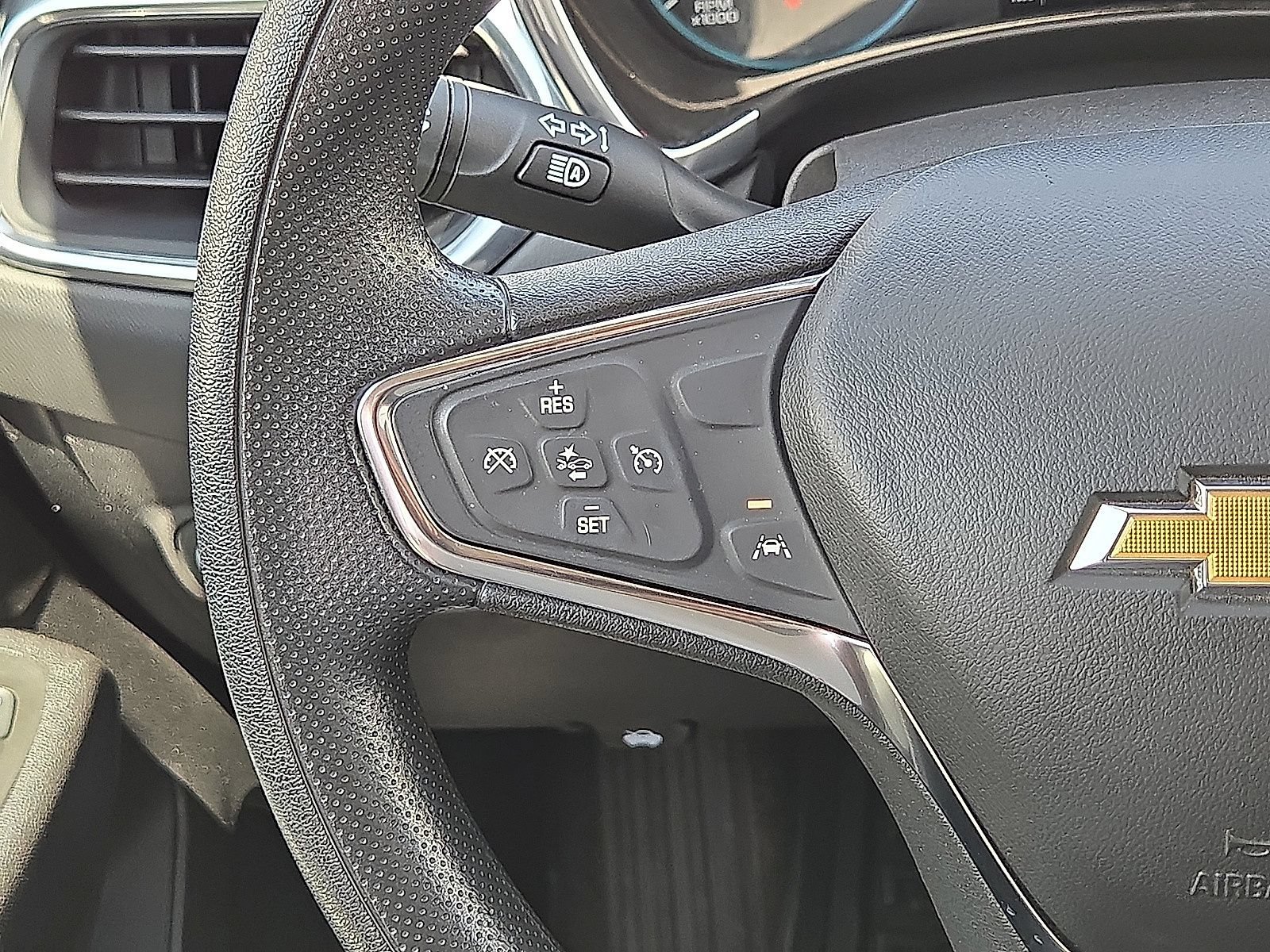 Used 2021 Chevrolet Equinox LS w/ LS Convenience Package FWD image 18