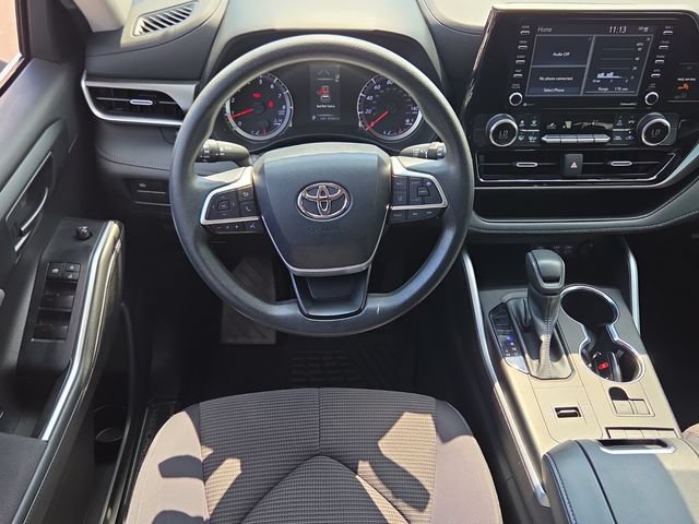 Used 2022 Toyota Highlander L FWD image 14