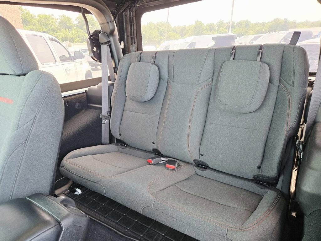 Used 2024 Jeep Wrangler Rubicon w/ Capability Package AWD/4WD image 12