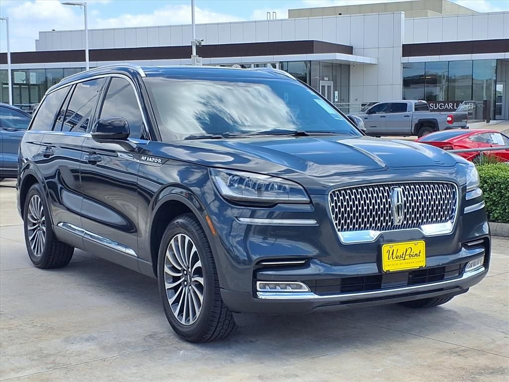 Used 2021 Lincoln Aviator Reserve w/ Elements Package Plus AWD/4WD image 7