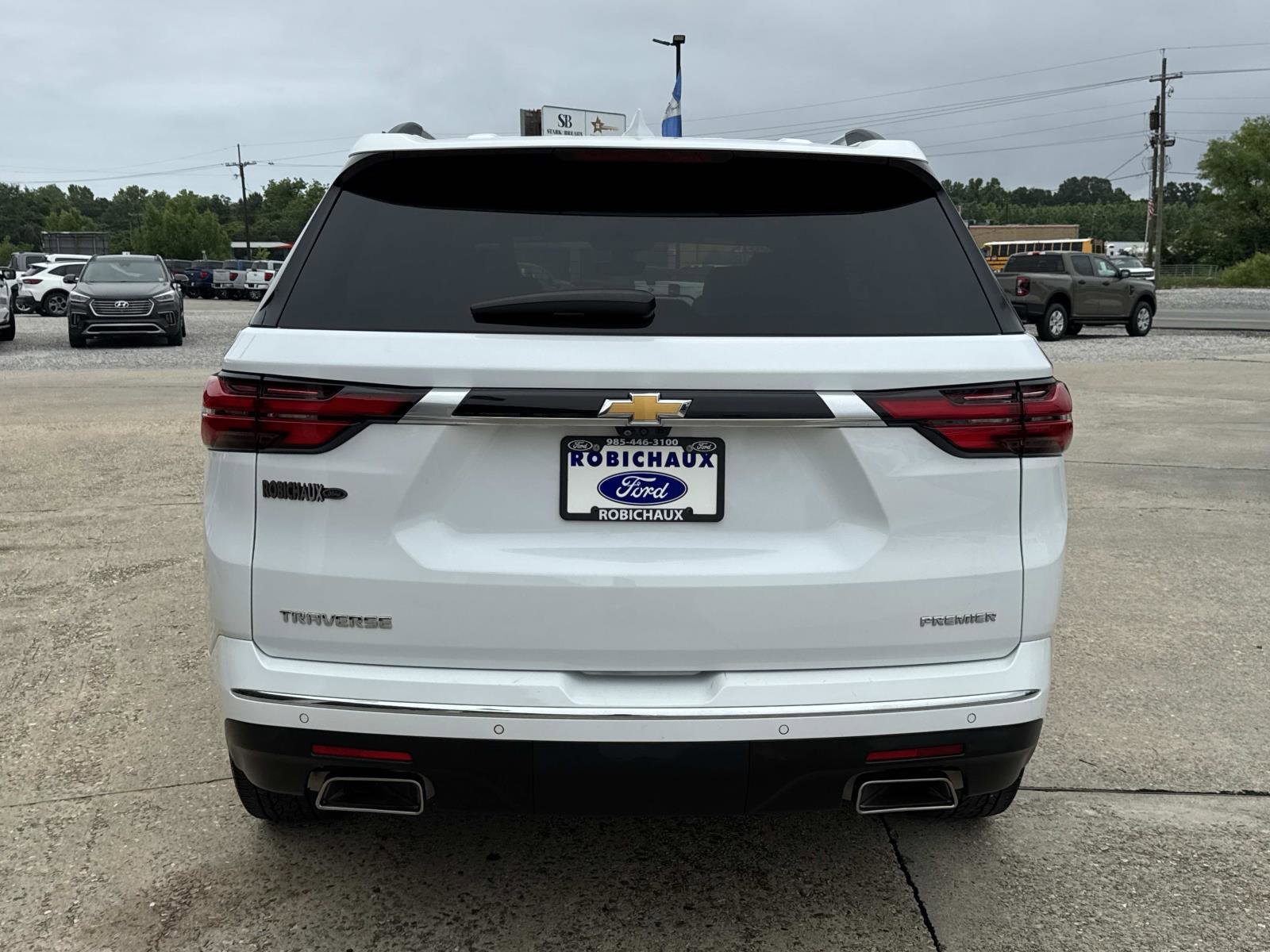 Used 2022 Chevrolet Traverse Premier w/ LPO, Floor Liner Package FWD image 6