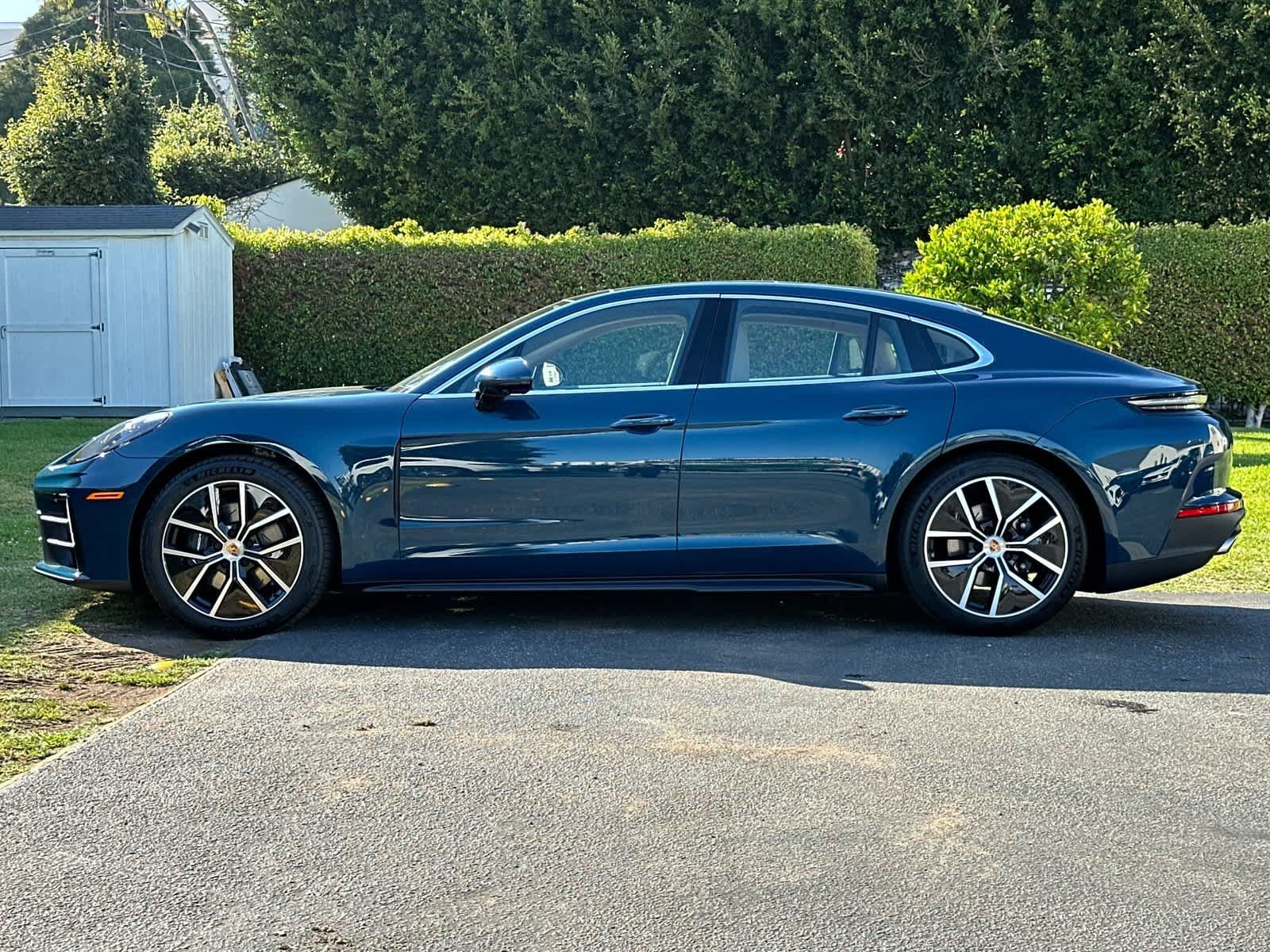 New 2026 Porsche Panamera RWD image 2