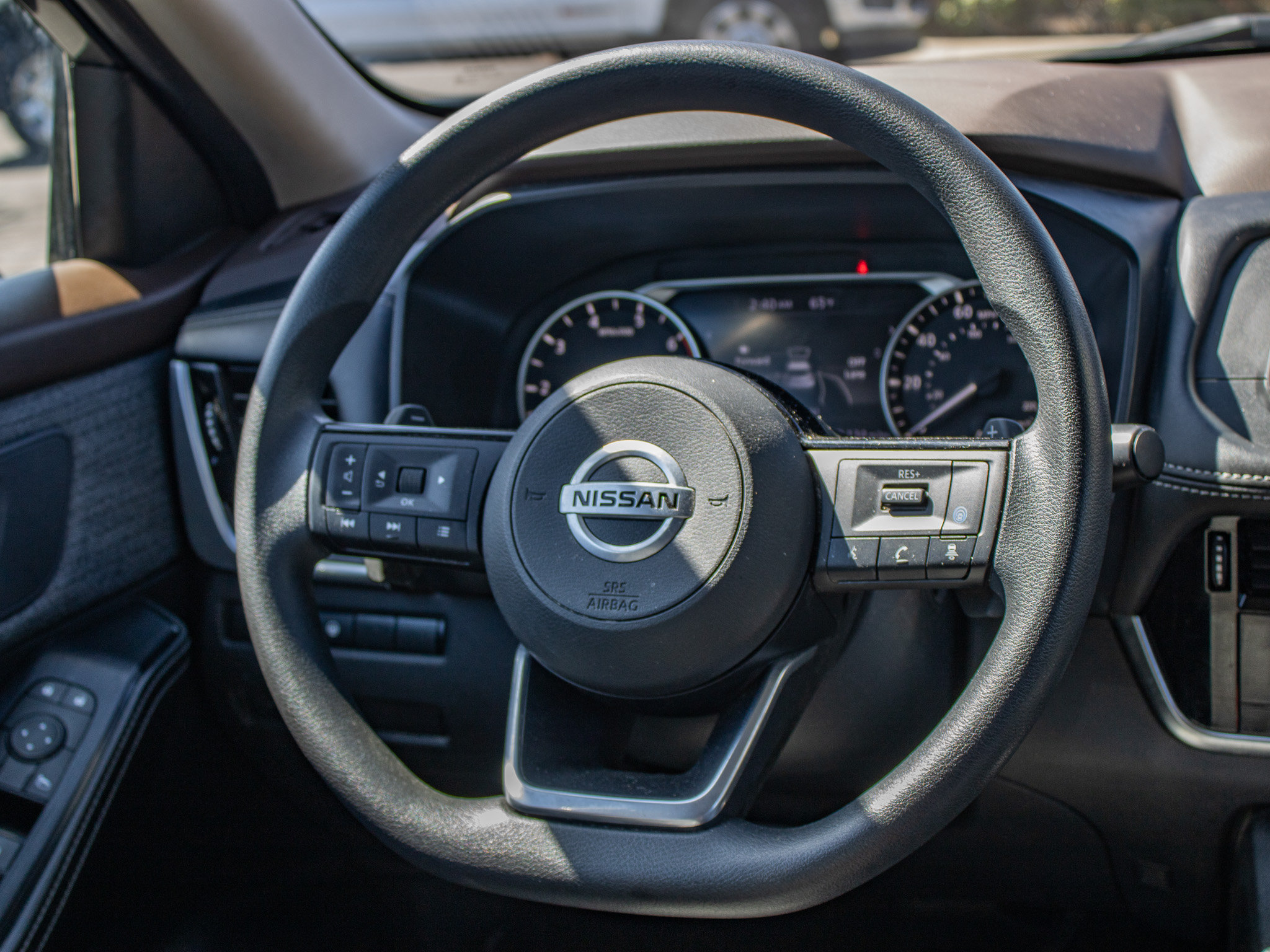 Used 2021 Nissan Rogue SV AWD/4WD image 34
