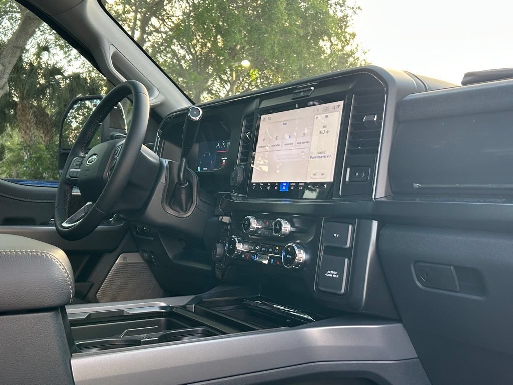 New 2026 Ford F250 Lariat w/ Black Appearance Package AWD/4WD image 31