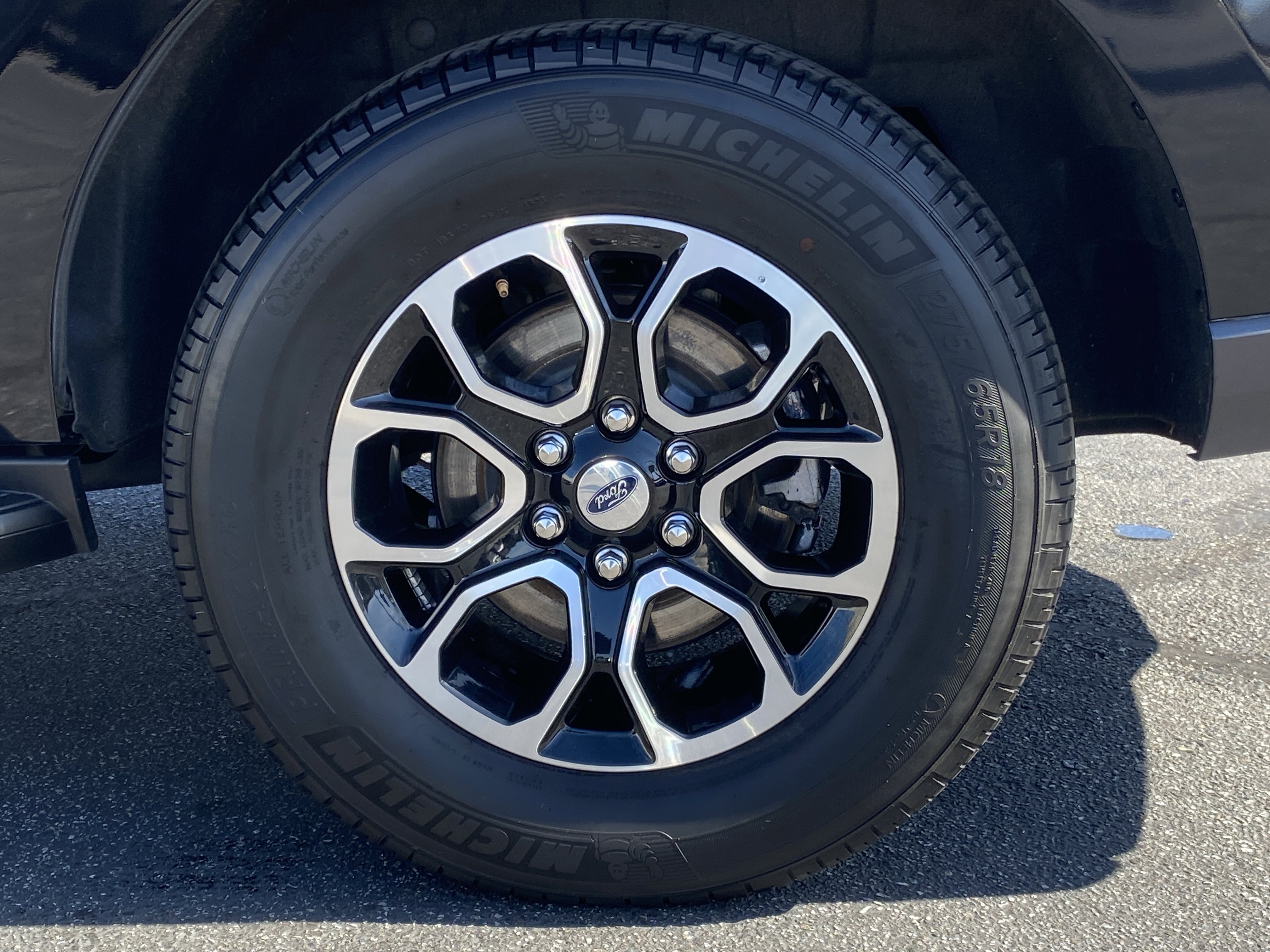 Used 2024 Ford Expedition XLT image 7