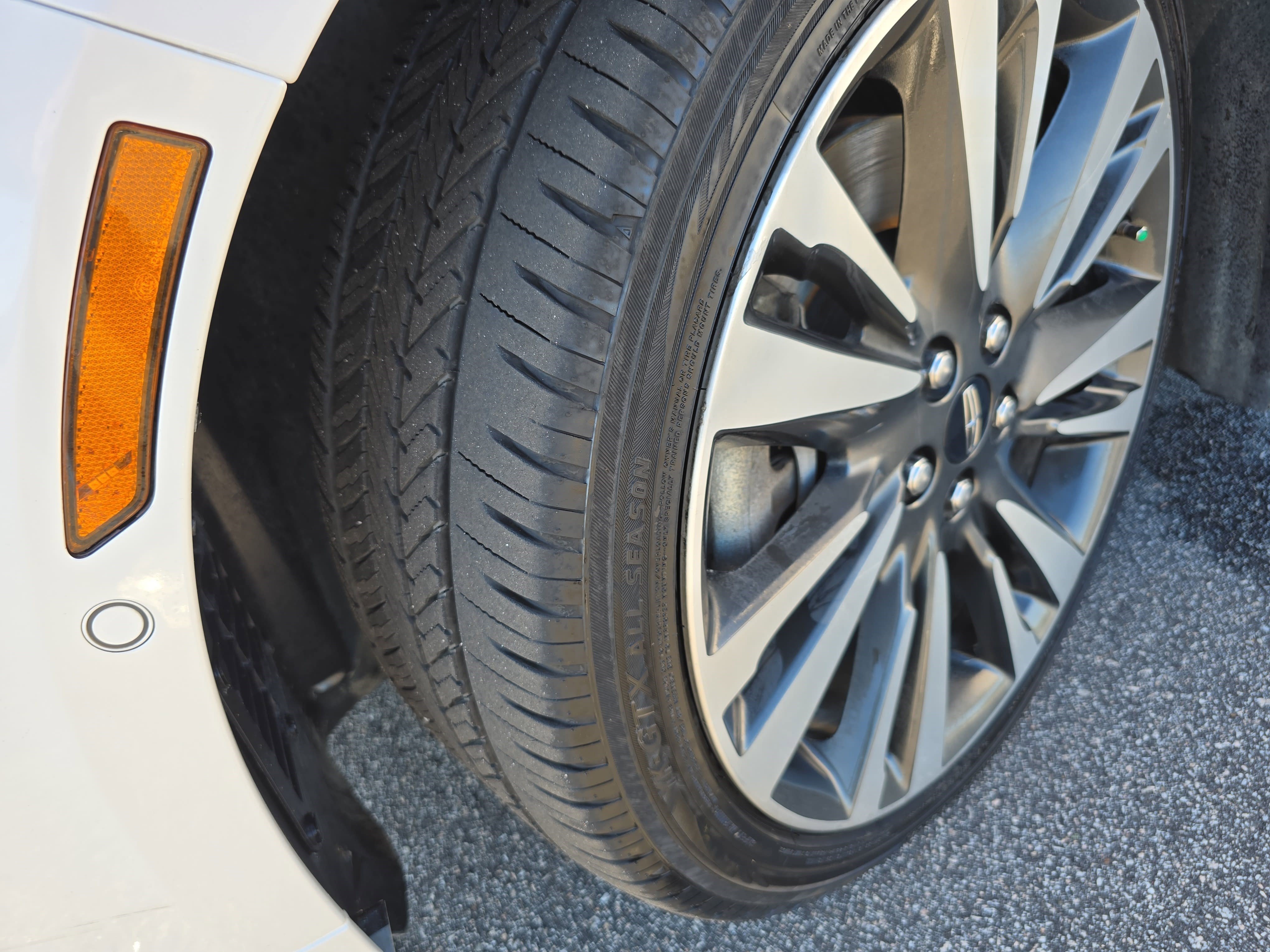 Used 2019 Lincoln MKZ Reserve w/ Luxury Package image 32