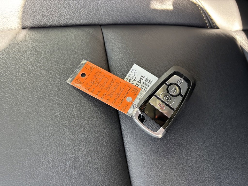 New 2025 Ford Bronco Badlands image 11