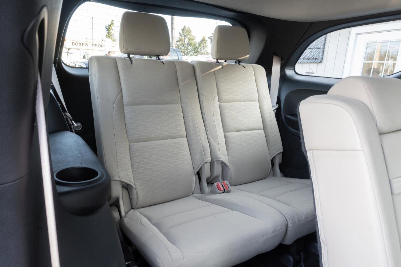 Used 2019 Dodge Durango SXT image 31