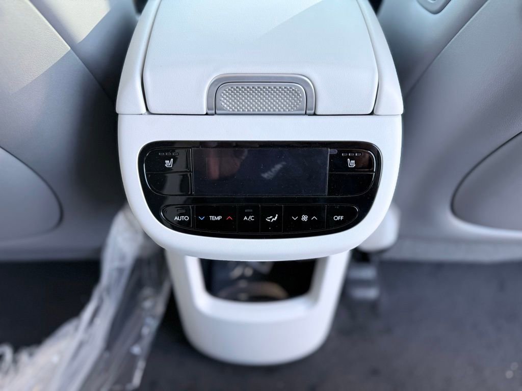 New 2026 Hyundai Ioniq 9 SEL image 17