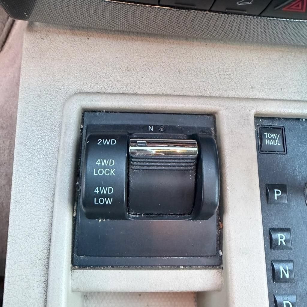 Used 2010 Jeep Liberty Sport w/ Popular Equipment Group AWD/4WD image 21