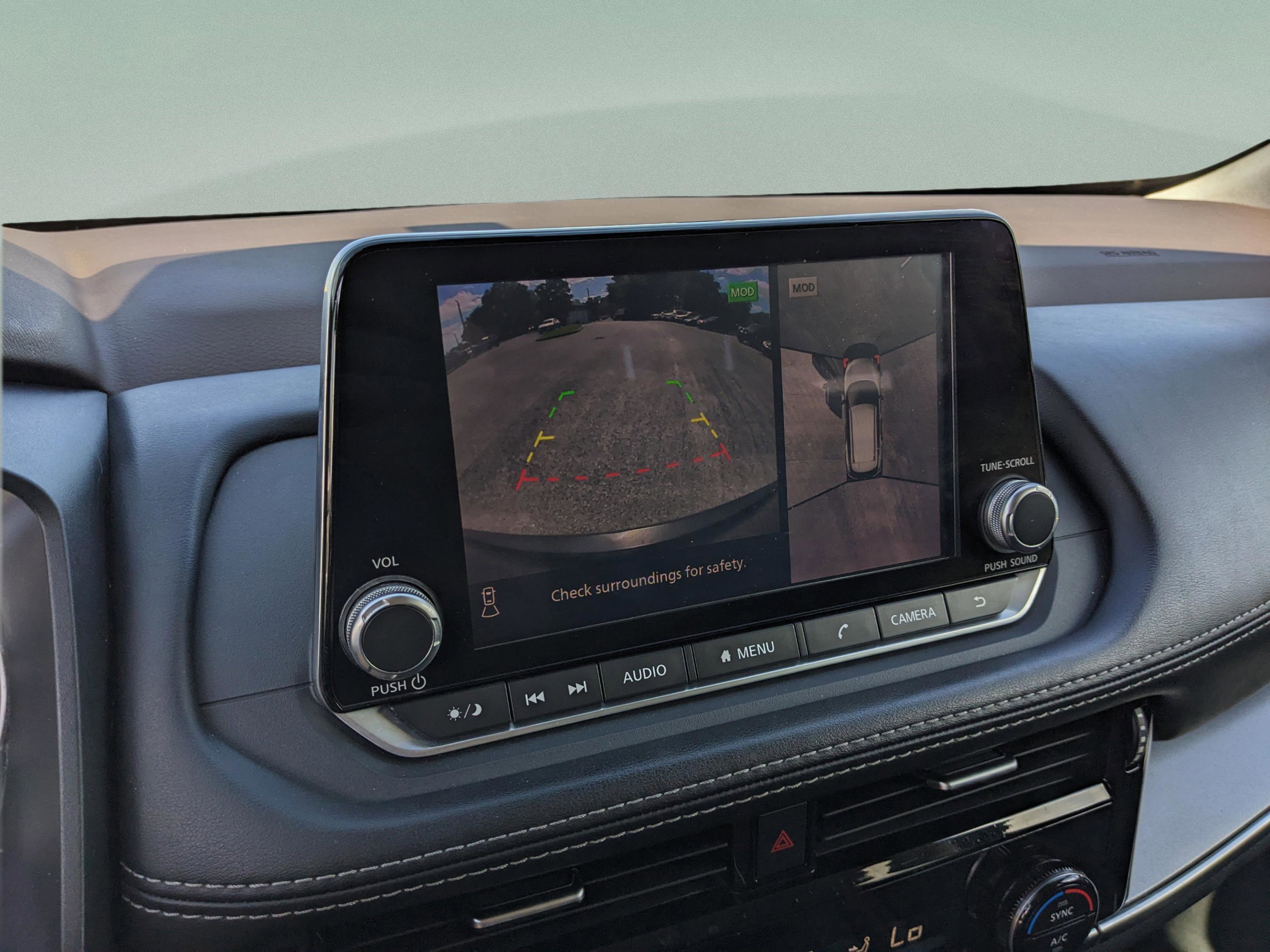 Used 2021 Nissan Rogue SV image 31