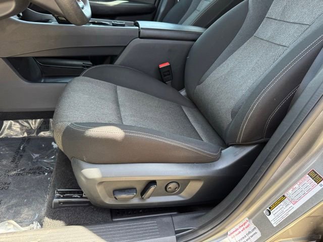 Used 2024 Nissan Rogue SV image 8