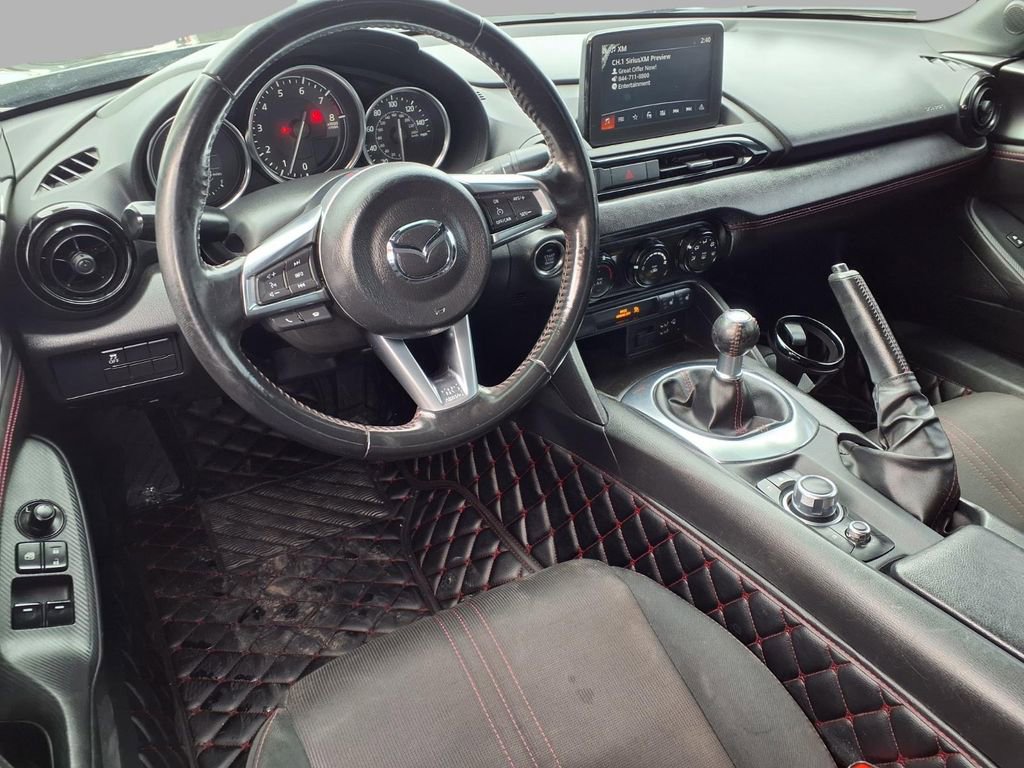 Used 2019 MAZDA MX-5 Miata Club image 4