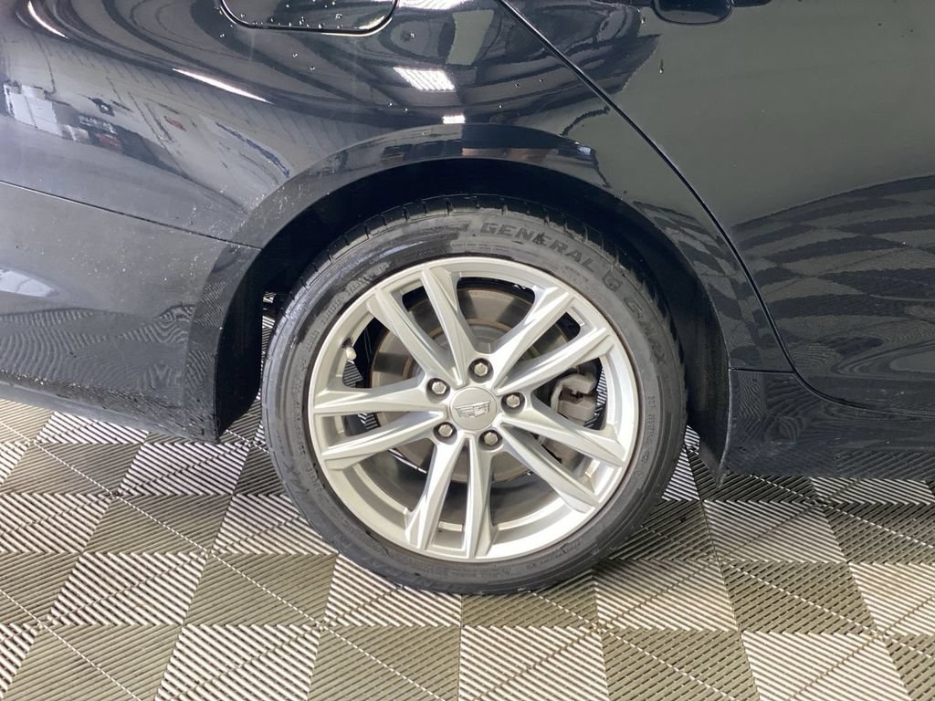 Used 2023 Cadillac CT4 Luxury w/ Cold Weather Package RWD image 18