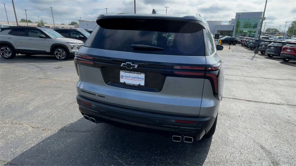 New 2026 Chevrolet Traverse LT w/ Midnight/Sport Edition image 9