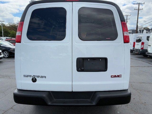Used 2023 GMC Savana 2500 w/ Driver Convenience Package image 8