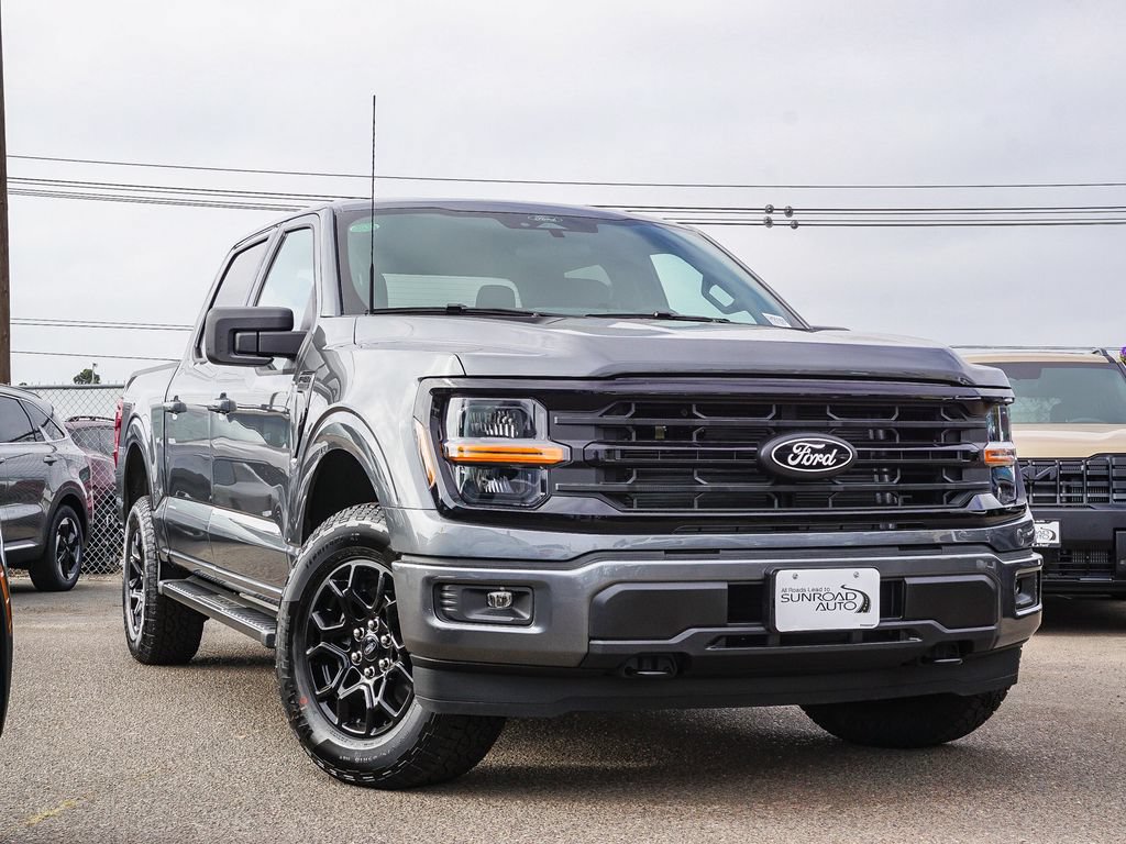 New 2026 Ford F150 XLT w/ FX4 Off-Road Package
