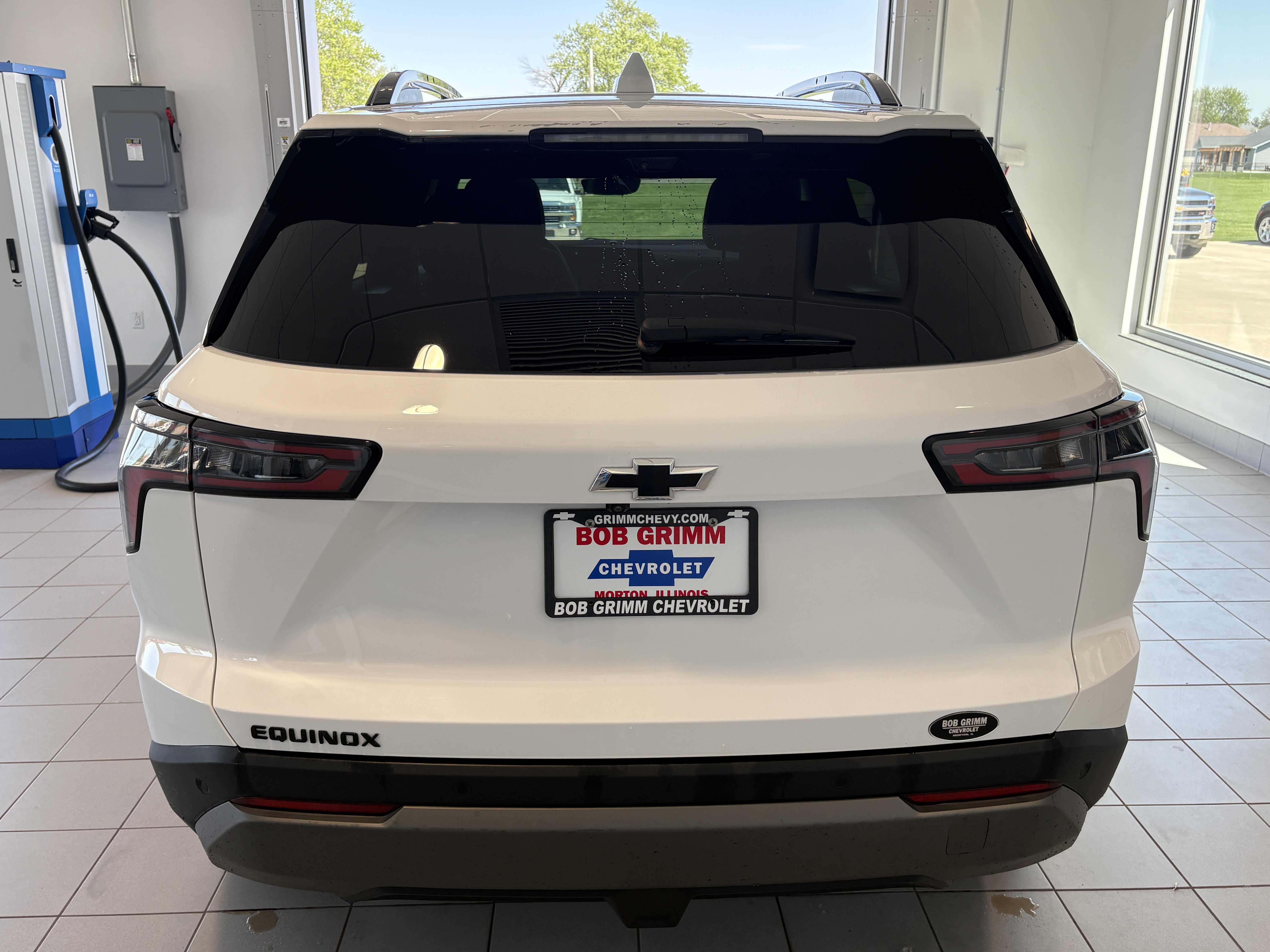 Used 2025 Chevrolet Equinox LT w/ Convenience Package II FWD image 4