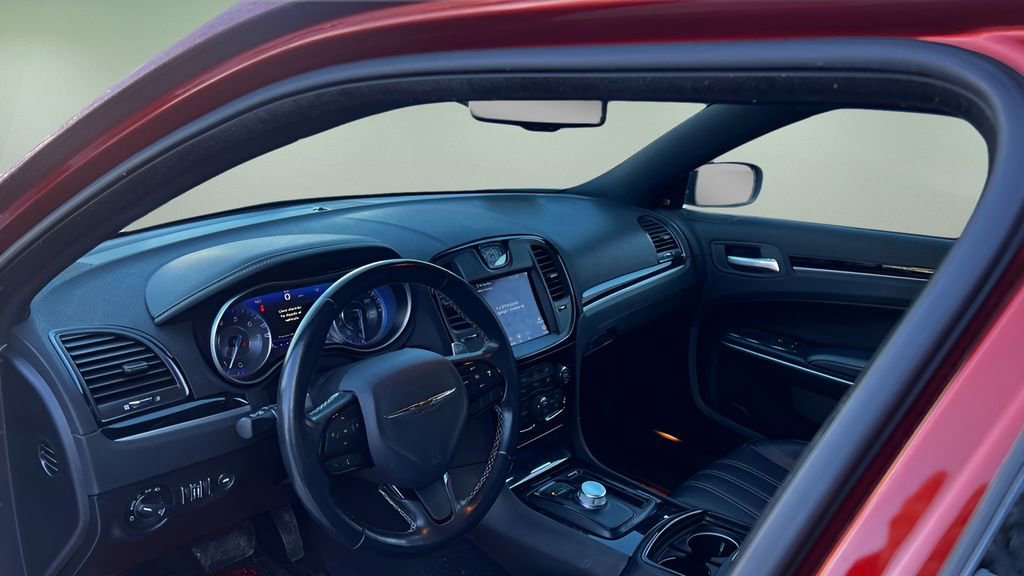 Used 2021 Chrysler 300 S image 9