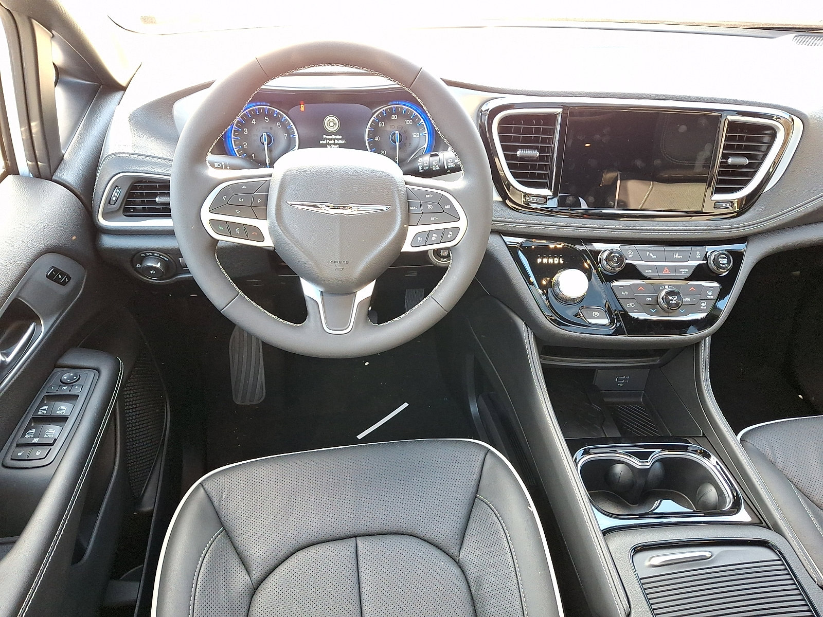 New 2026 Chrysler Pacifica Limited image 7