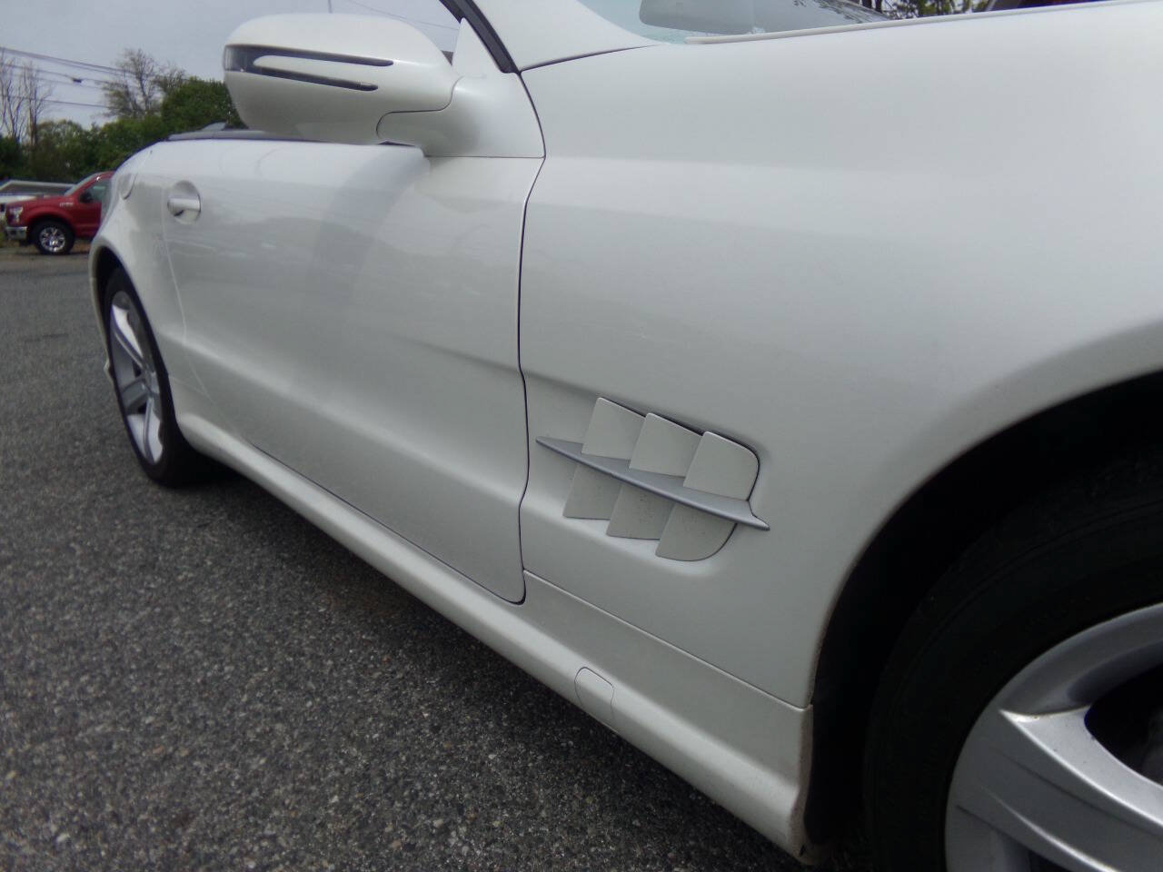 Used 2009 Mercedes-Benz SL 550 image 10