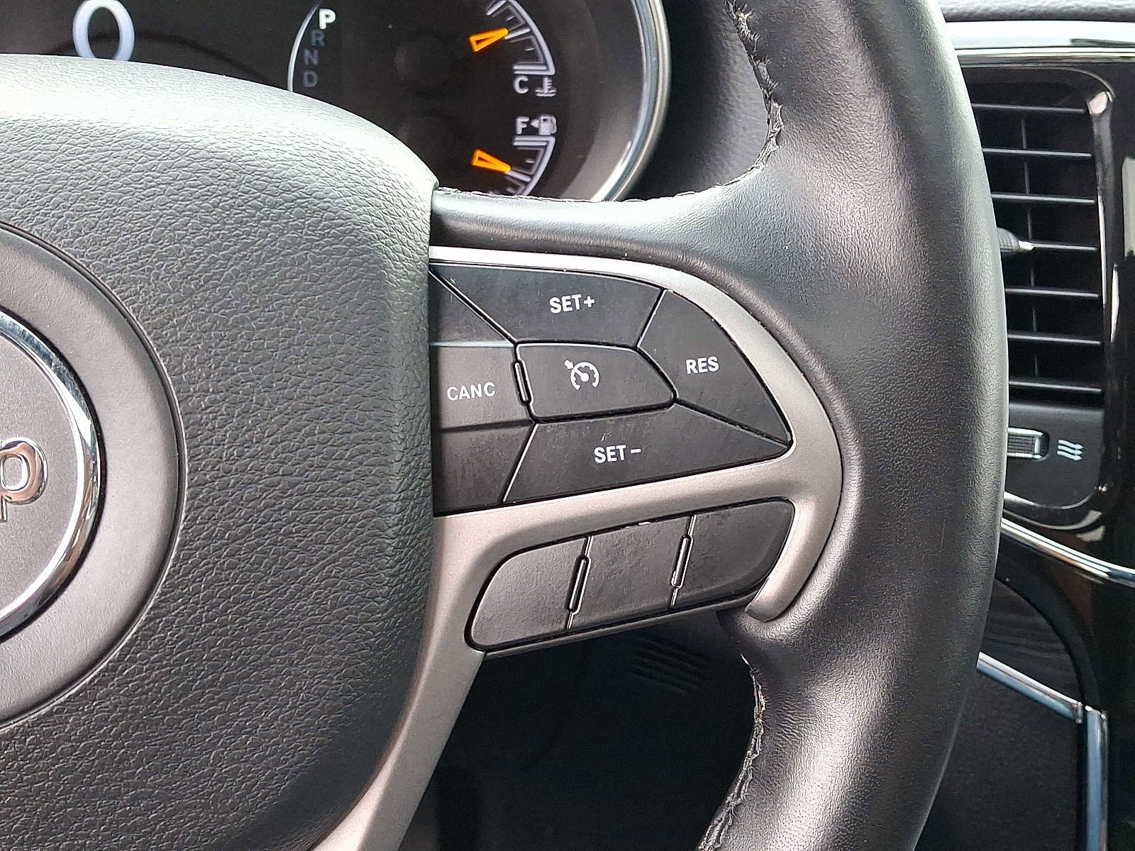 Used 2021 Jeep Grand Cherokee Limited image 25