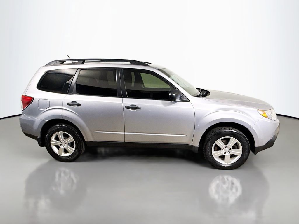 Used 2013 Subaru Forester 2.5X w/ Alloy Wheel Pkg AWD/4WD image 8