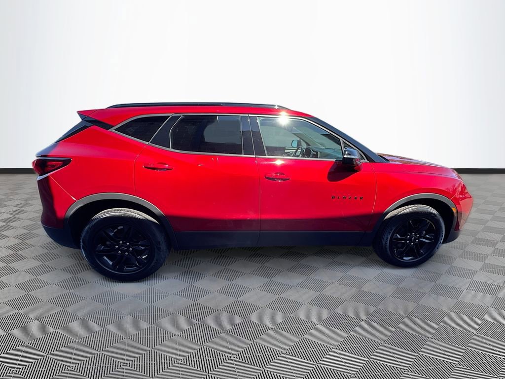 Used 2022 Chevrolet Blazer LT w/ Midnight/Sport Edition AWD/4WD image 32