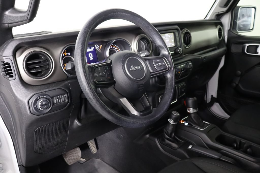 Used 2021 Jeep Gladiator Sport AWD/4WD image 16