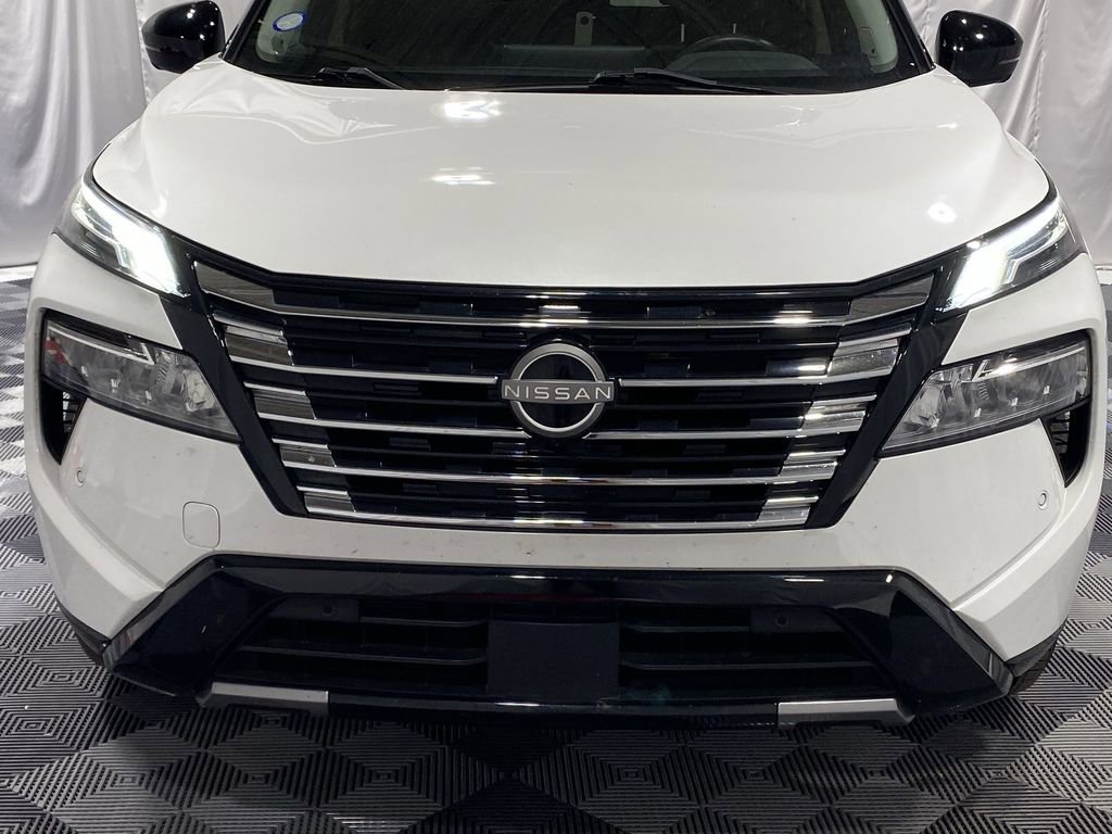 Used 2024 Nissan Rogue Platinum image 28