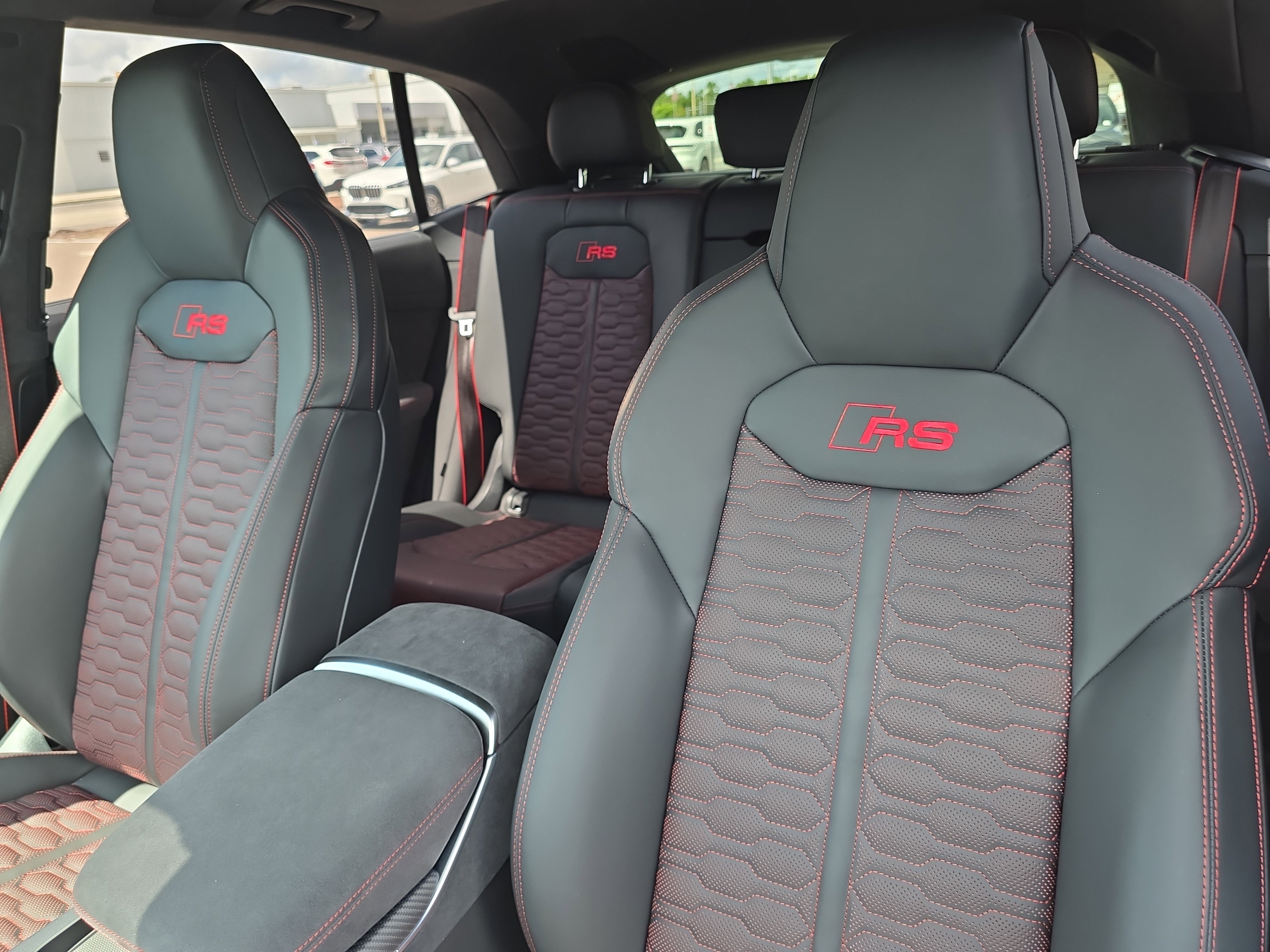New 2025 Audi RS Q8 performance image 22