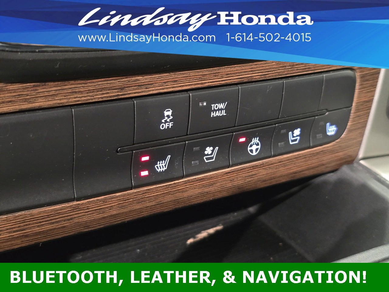 Used 2017 RAM 1500 Laramie w/ Convenience Group image 19