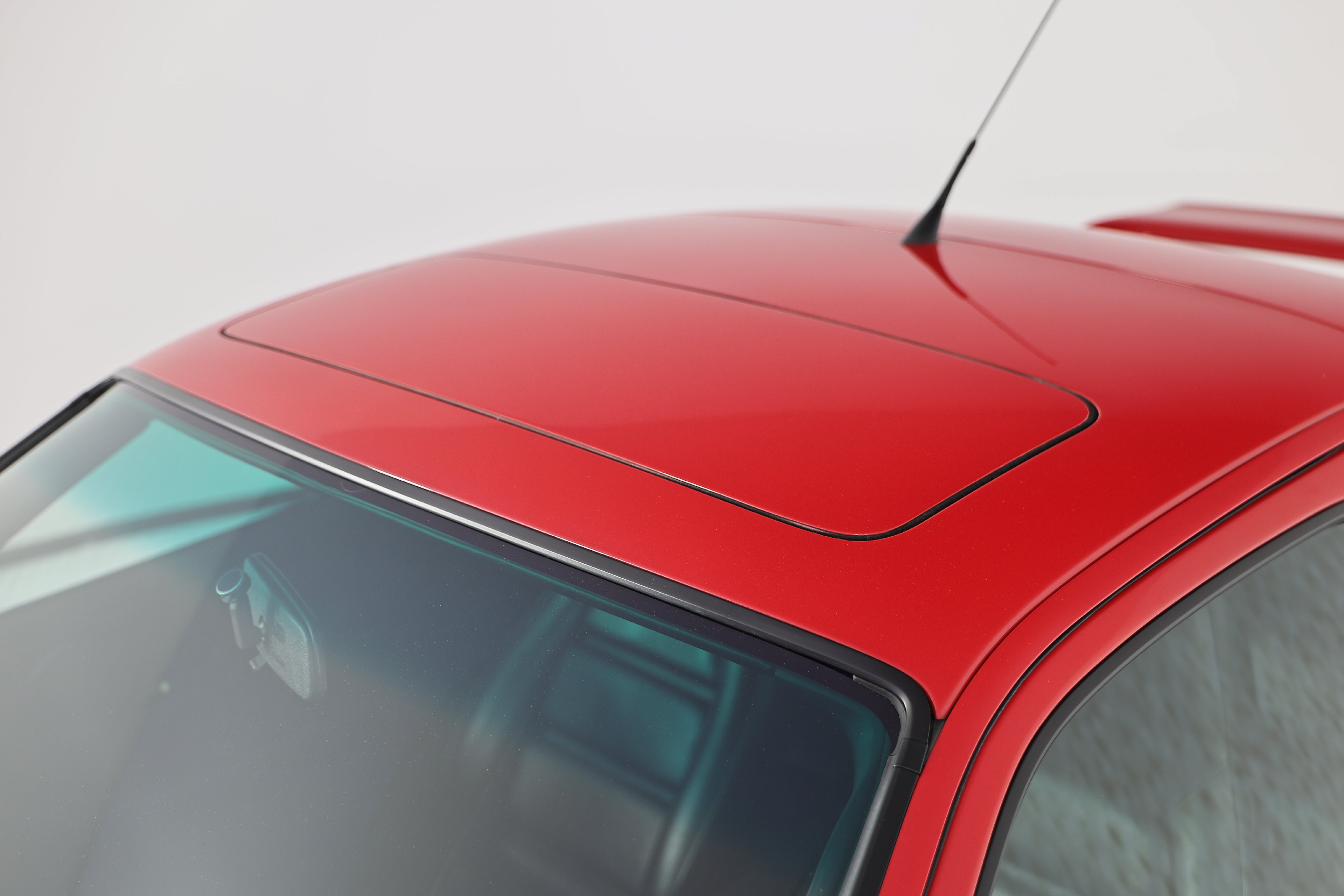 Used 1994 Porsche 928 GTS RWD image 14