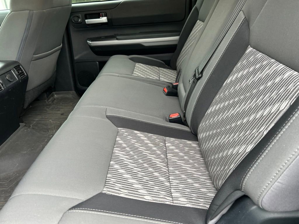 Used 2018 Toyota Tundra SR5 w/ SR5 Upgrade Package AWD/4WD image 9