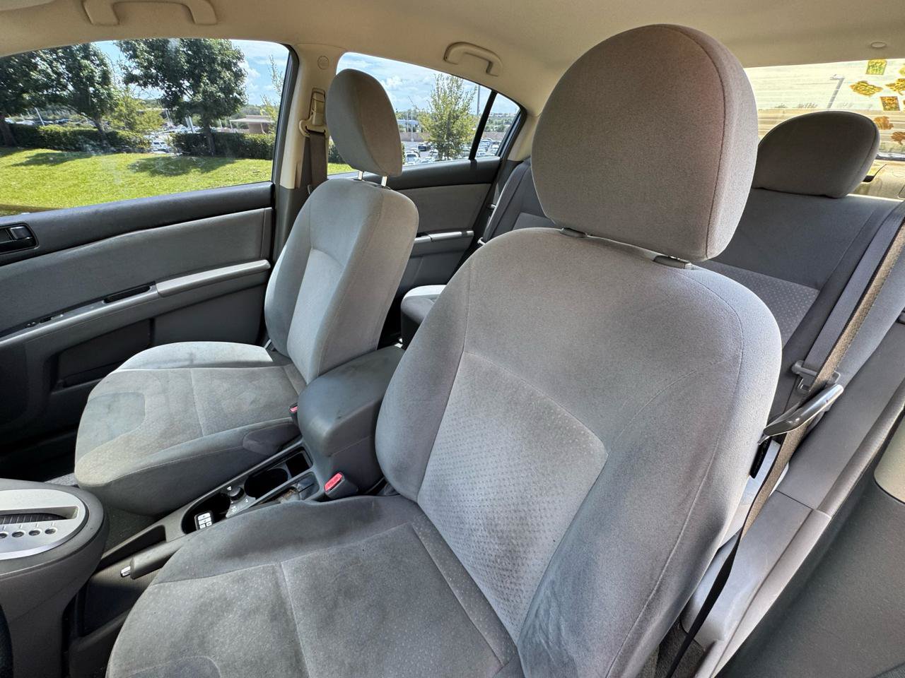 Used 2009 Nissan Sentra 2.0 FE+ FWD image 12