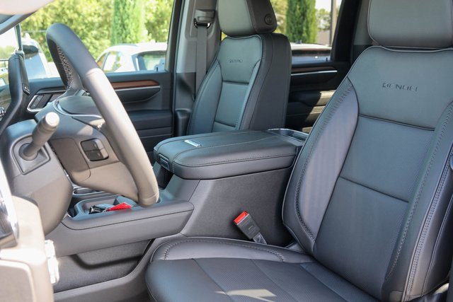 New 2026 GMC Sierra 3500 Denali w/ Technology Package image 13