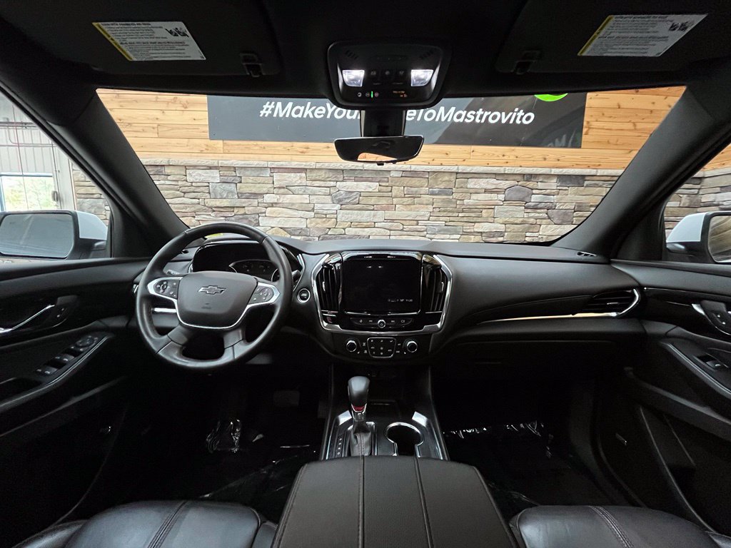 Used 2023 Chevrolet Traverse RS AWD/4WD image 44