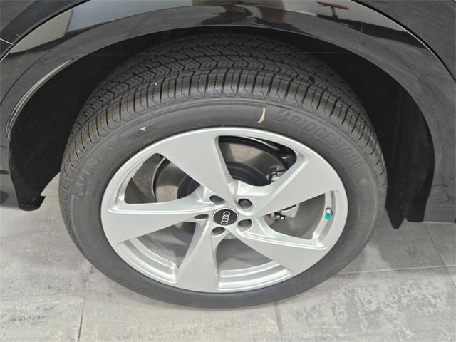 New 2025 Audi Q5 Premium Plus image 3