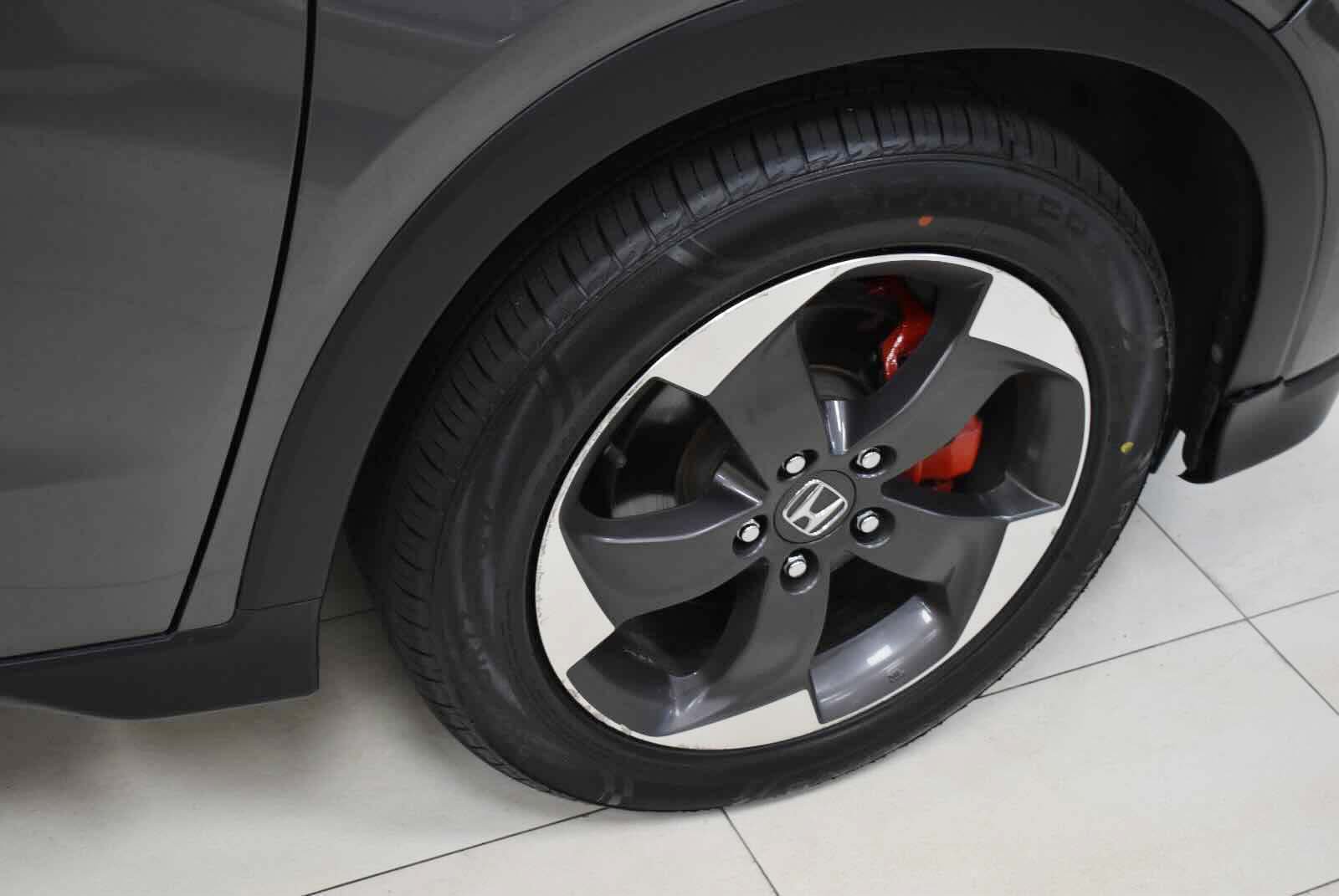 Used 2018 Honda HR-V EX image 38