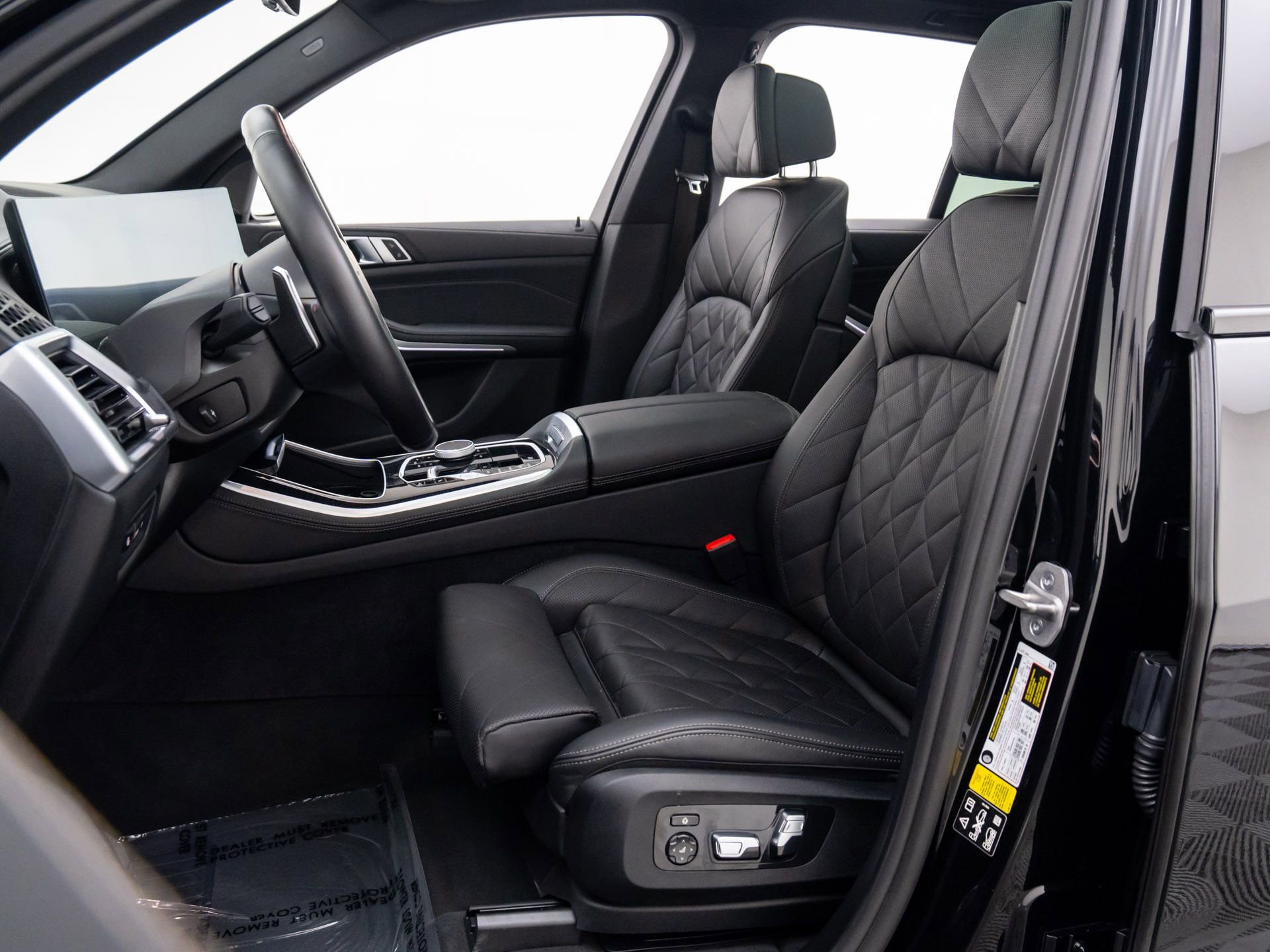 Used 2024 BMW X5 M60i image 17