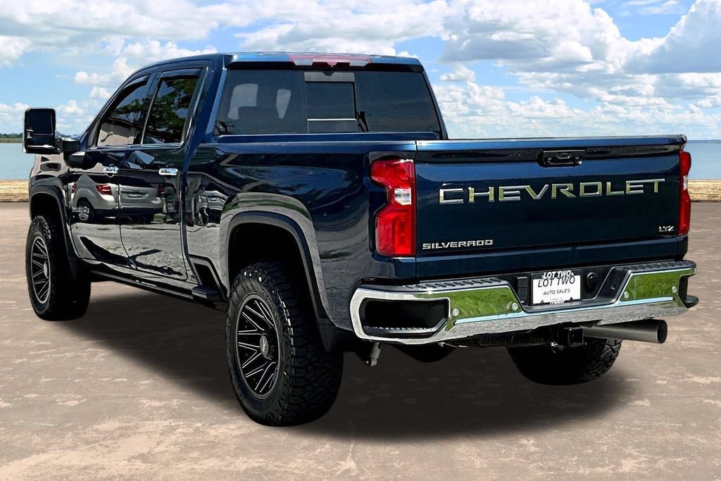 Used 2023 Chevrolet Silverado 3500 LTZ AWD/4WD image 5